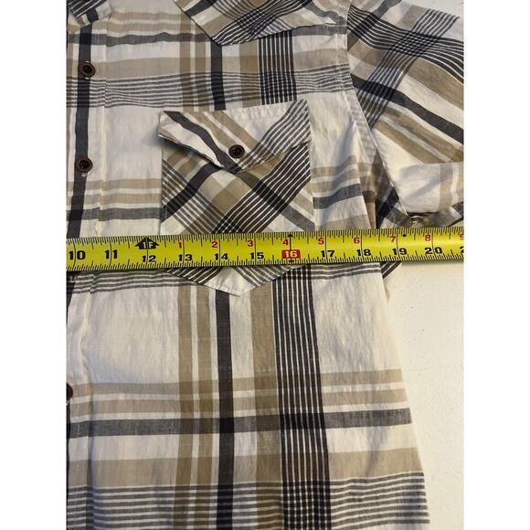 Wrangler Plaid Button Down Shirt - Men's Large, Great Condition! - Picture 6 of 6
